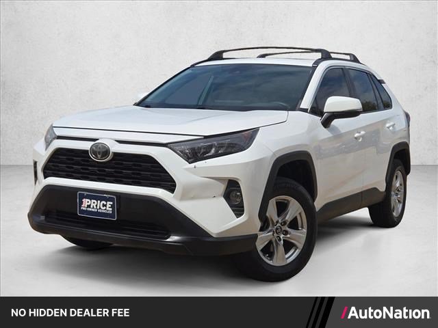 Used 2019 Toyota RAV4 XLE FWD image 1