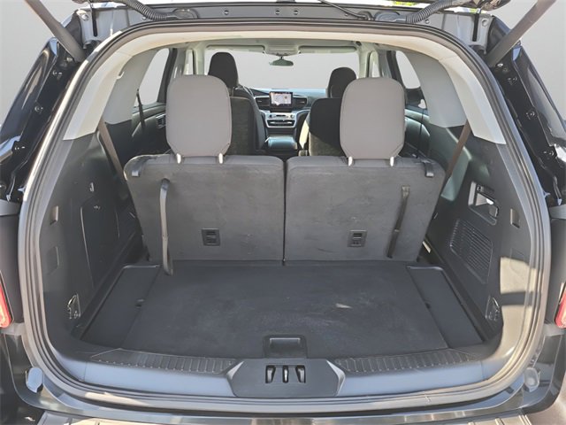 Used 2022 Ford Explorer XLT image 11