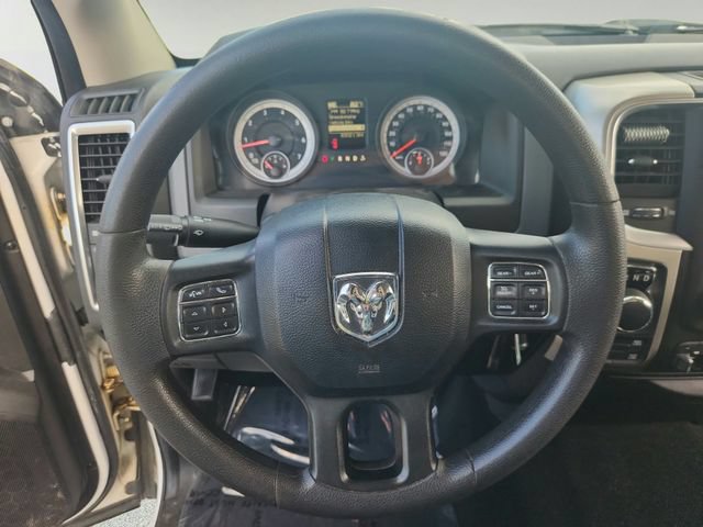 Used 2019 RAM 1500 Classic SLT AWD/4WD image 11