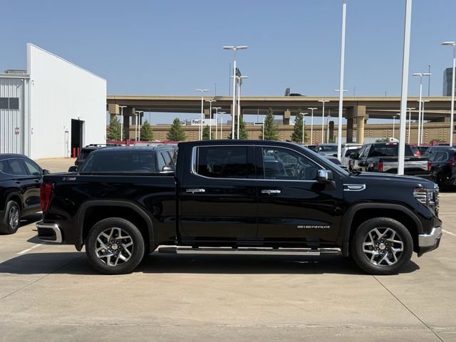 Used 2023 GMC Sierra 1500 SLT AWD/4WD image 3