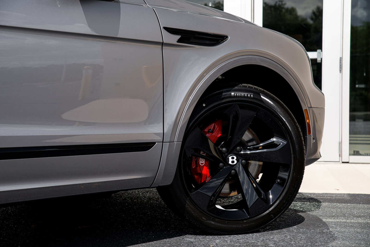 New 2026 Bentley Bentayga AWD/4WD image 18