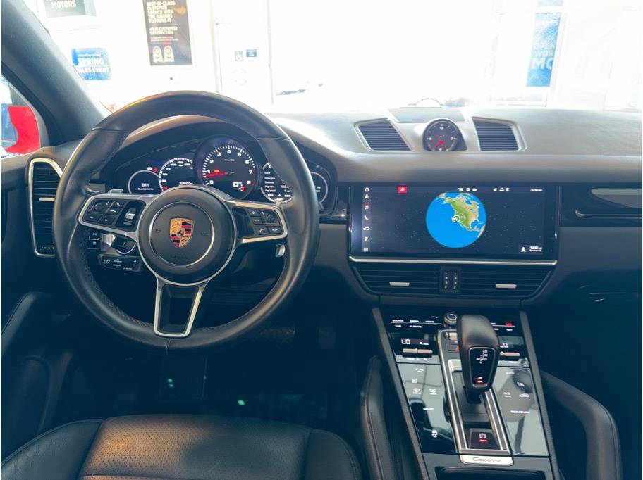 Used 2020 Porsche Cayenne AWD/4WD image 13