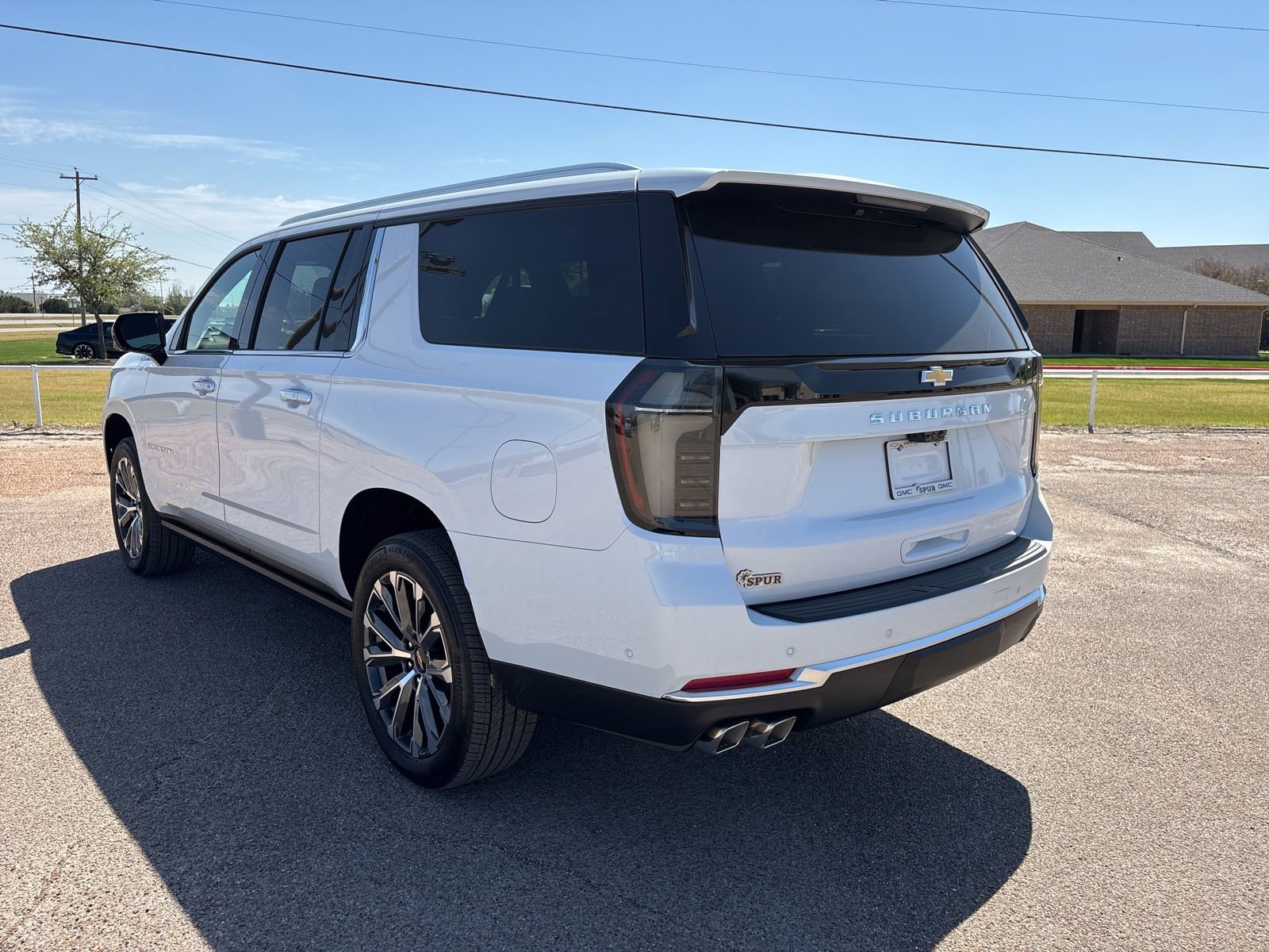 New 2026 Chevrolet Suburban High Country image 4