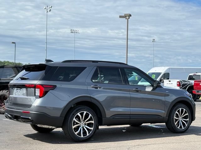 New 2026 Ford Explorer ST-Line AWD/4WD image 43