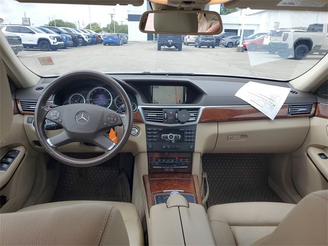 Used 2013 Mercedes-Benz E 350 4MATIC Sedan image 12