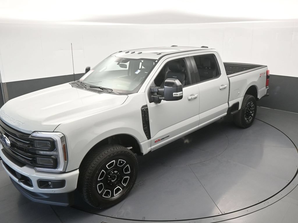 Used 2026 Ford F350 Platinum w/ FX4 Off-Road Package AWD/4WD image 63