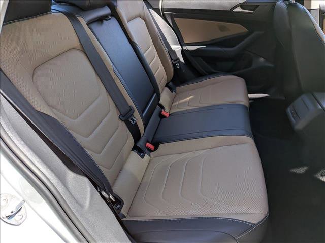 Used 2020 Volkswagen Jetta SEL Premium image 21