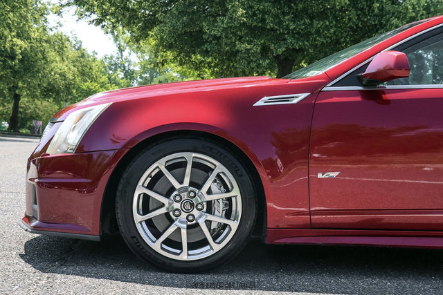 Used 2010 Cadillac CTS V w/ Wood Trim Package RWD image 4