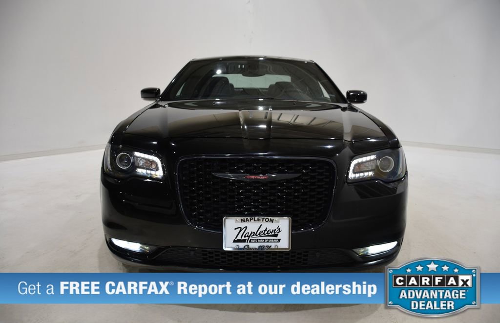 Used 2023 Chrysler 300 S image 2