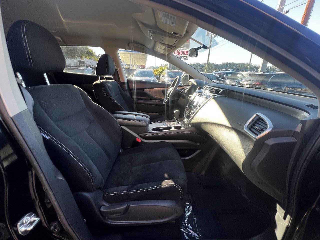 Used 2018 Nissan Murano S AWD/4WD image 13