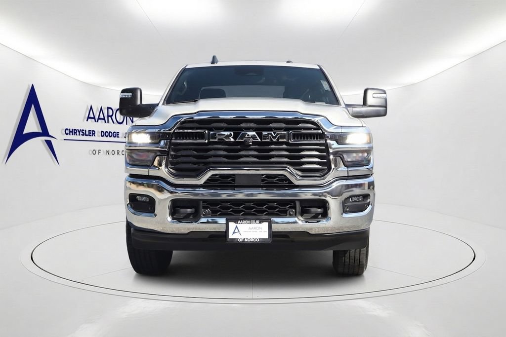 Used 2025 RAM 2500 Big Horn AWD/4WD image 2