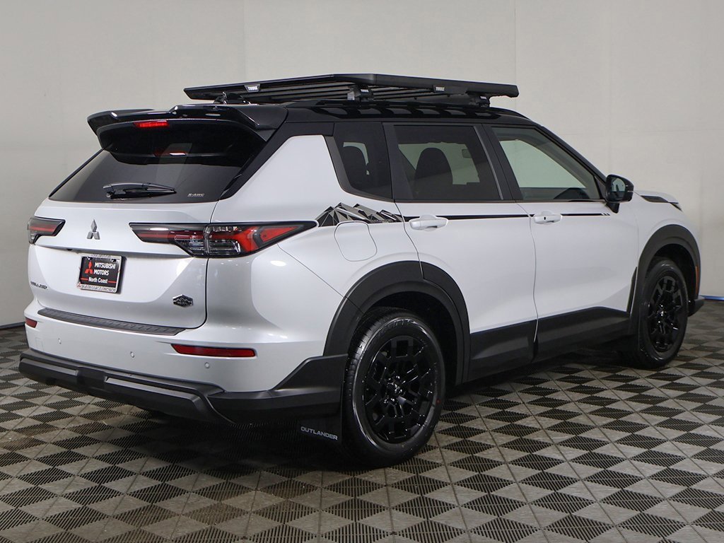 New 2025 Mitsubishi Outlander Trail Edition image 13