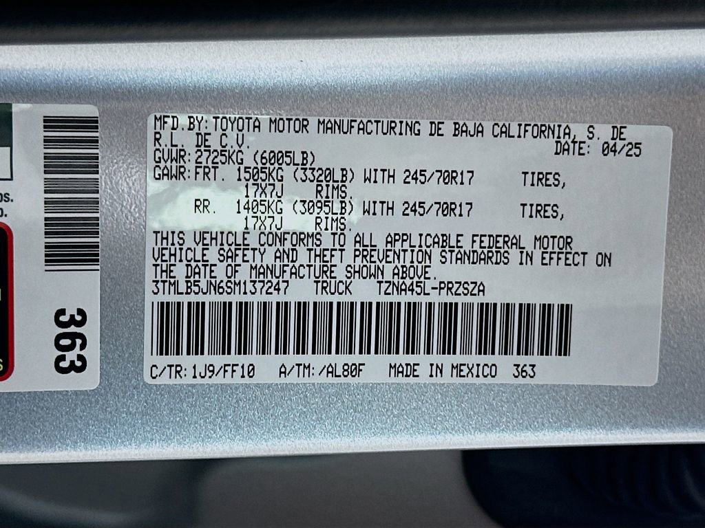 Certified 2025 Toyota Tacoma SR5 image 30