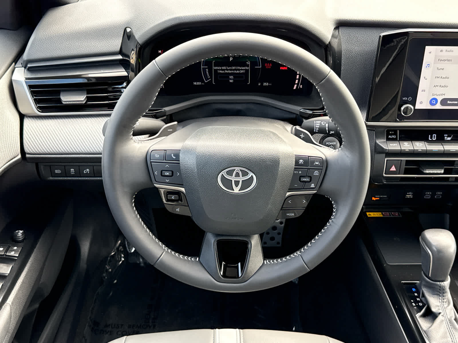 Used 2025 Toyota Camry SE w/ Convenience Package FWD image 11