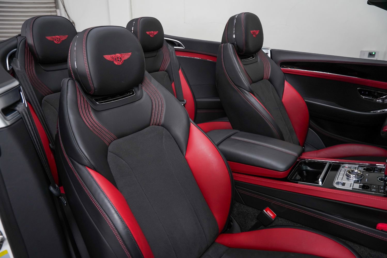 Used 2023 Bentley Continental GT S image 31