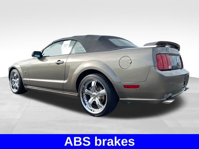 Used 2005 Ford Mustang GT Premium RWD video 3