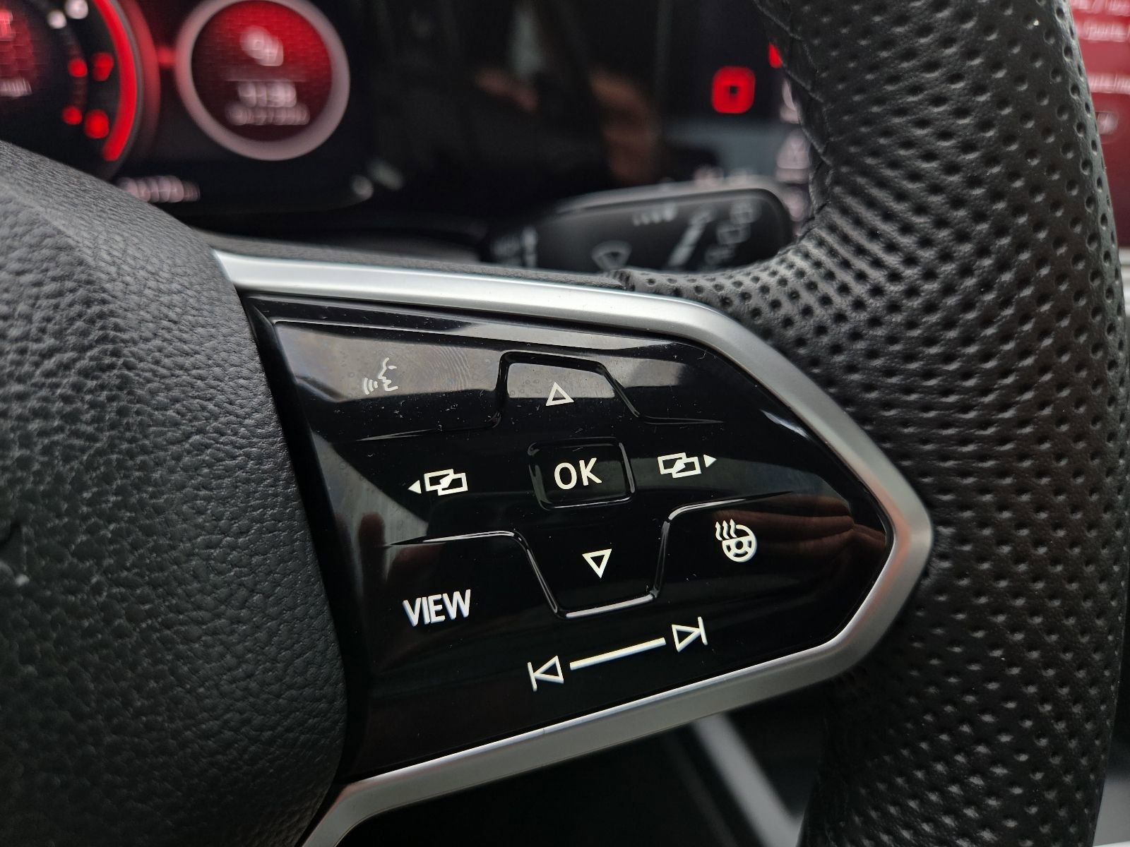 Certified 2022 Volkswagen GTI SE w/ SE Leather Package FWD image 25