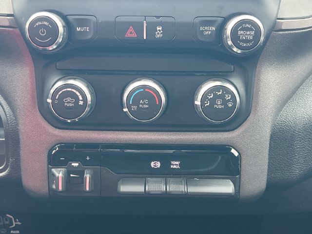 Used 2022 RAM 3500 Tradesman RWD image 25