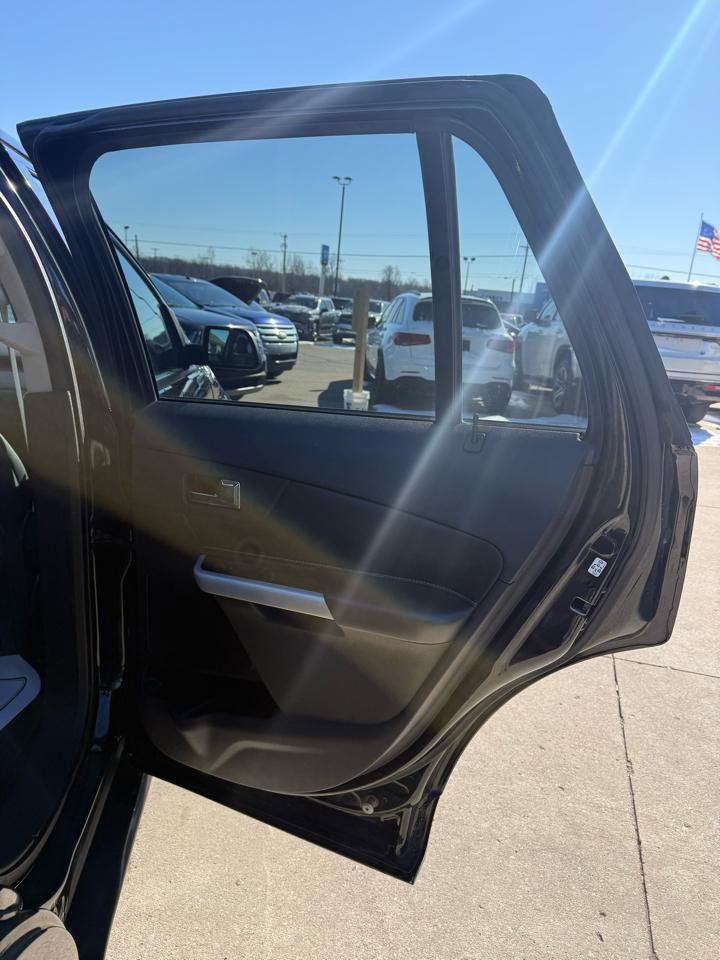 Used 2011 Ford Edge Sport w/ Canadian Touring Pkg AWD/4WD image 16