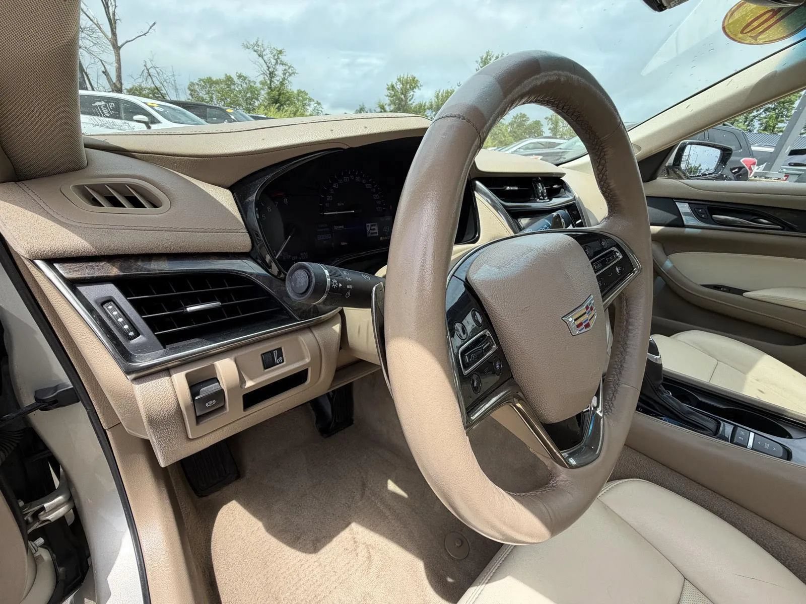 Used 2016 Cadillac CTS Luxury RWD image 11