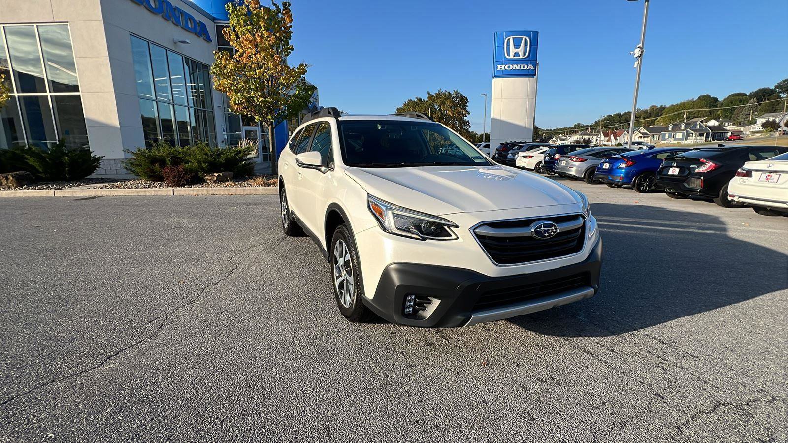 Used 2022 Subaru Outback Limited image 2