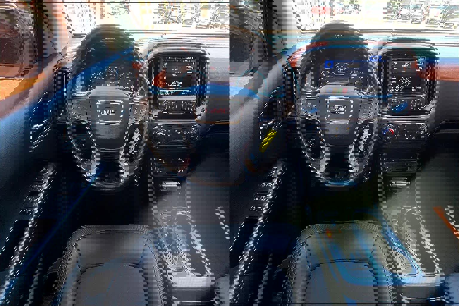 Used 2021 GMC Canyon AT4 w/ Trailering Package AWD/4WD image 6