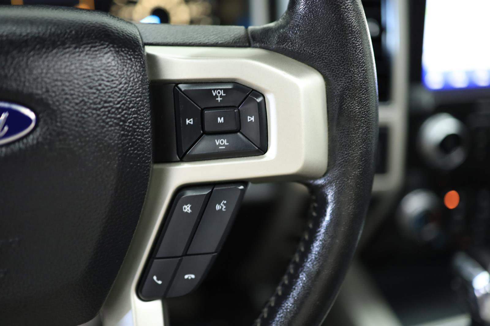 Used 2020 Ford F150 Lariat w/ Equipment Group 502A Luxury image 38