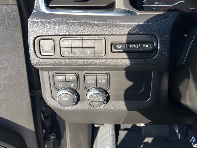 Used 2024 GMC Yukon XL Denali image 22