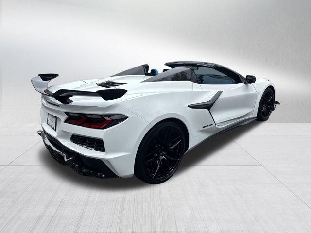Used 2024 Chevrolet Corvette Z06 w/ Z07 Performance Package RWD image 10