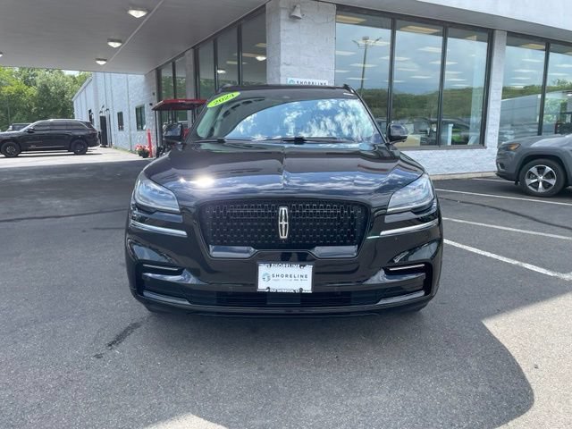 Used 2023 Lincoln Aviator Reserve w/ Jet Package AWD/4WD image 2