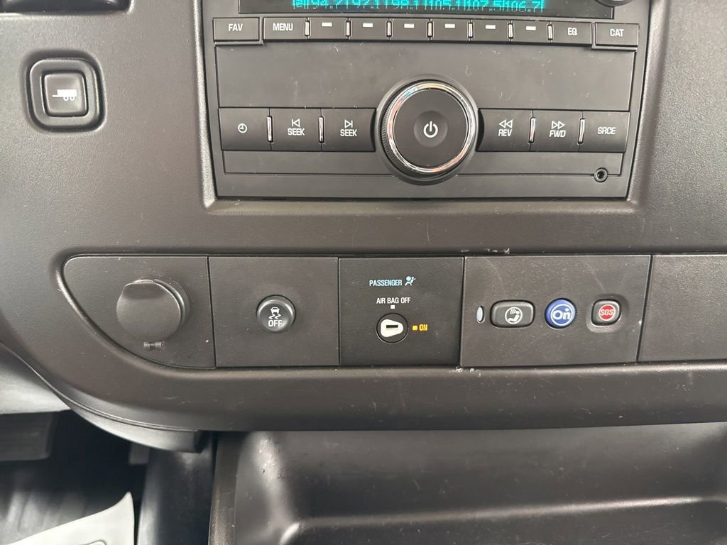 Used 2024 Chevrolet Express 2500 w/ Driver Convenience Package image 30
