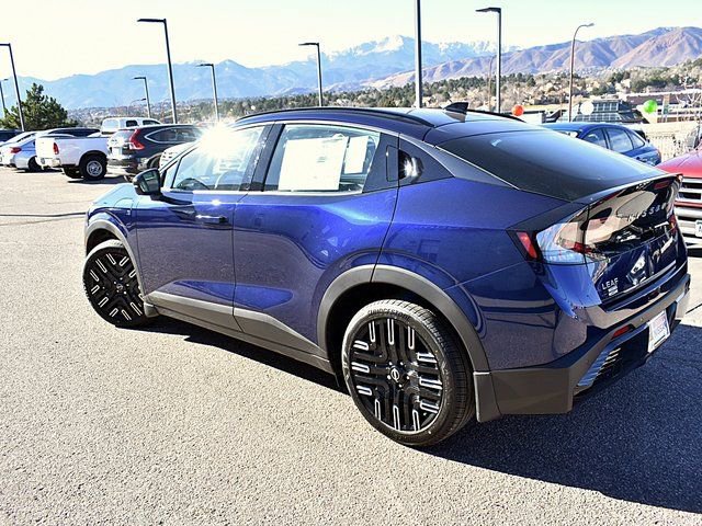 New 2026 Nissan Leaf Platinum+ w/ Illuminated Package FWD image 4