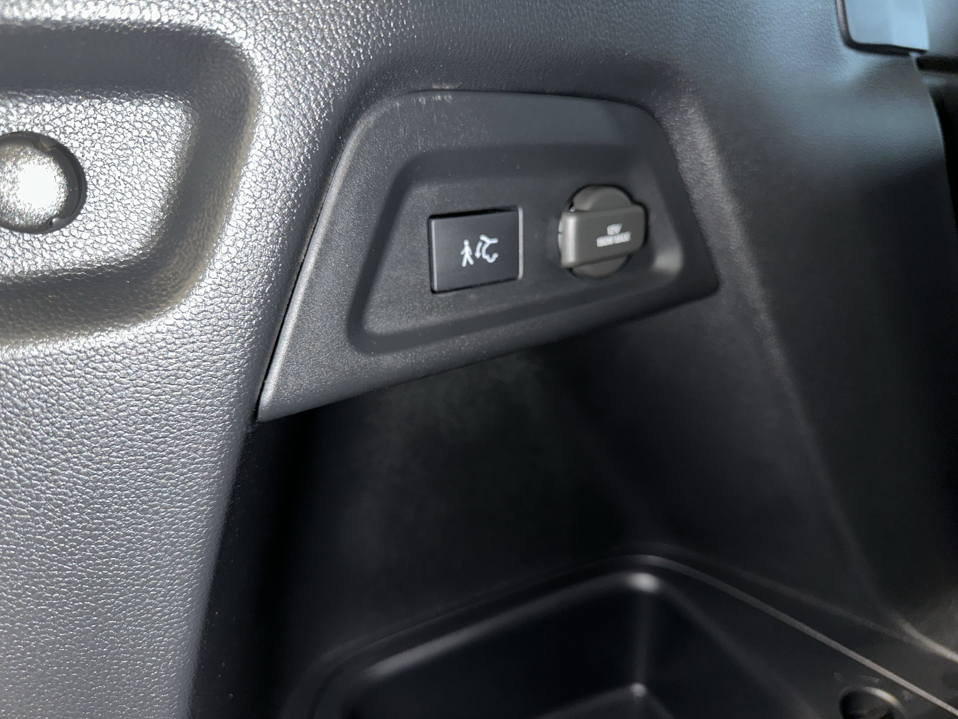 Used 2025 Honda Pilot Black Edition image 30