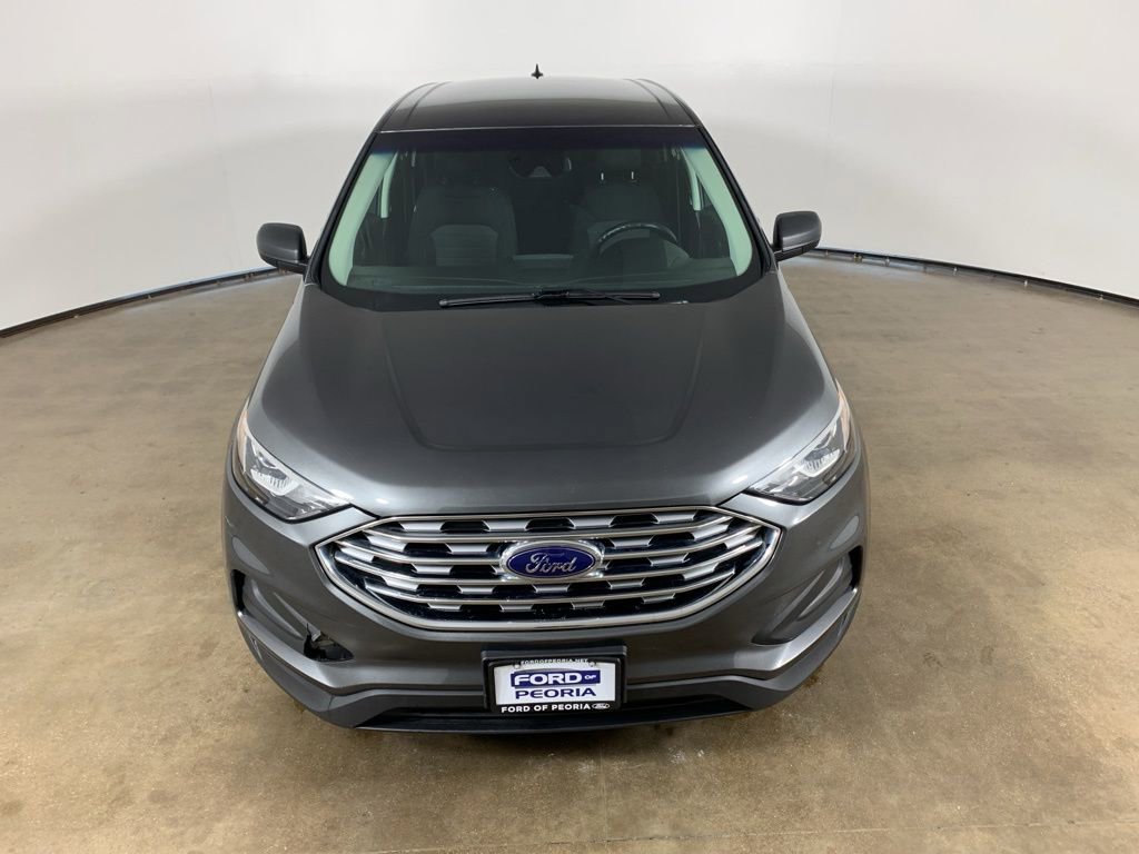 Used 2020 Ford Edge SE image 4