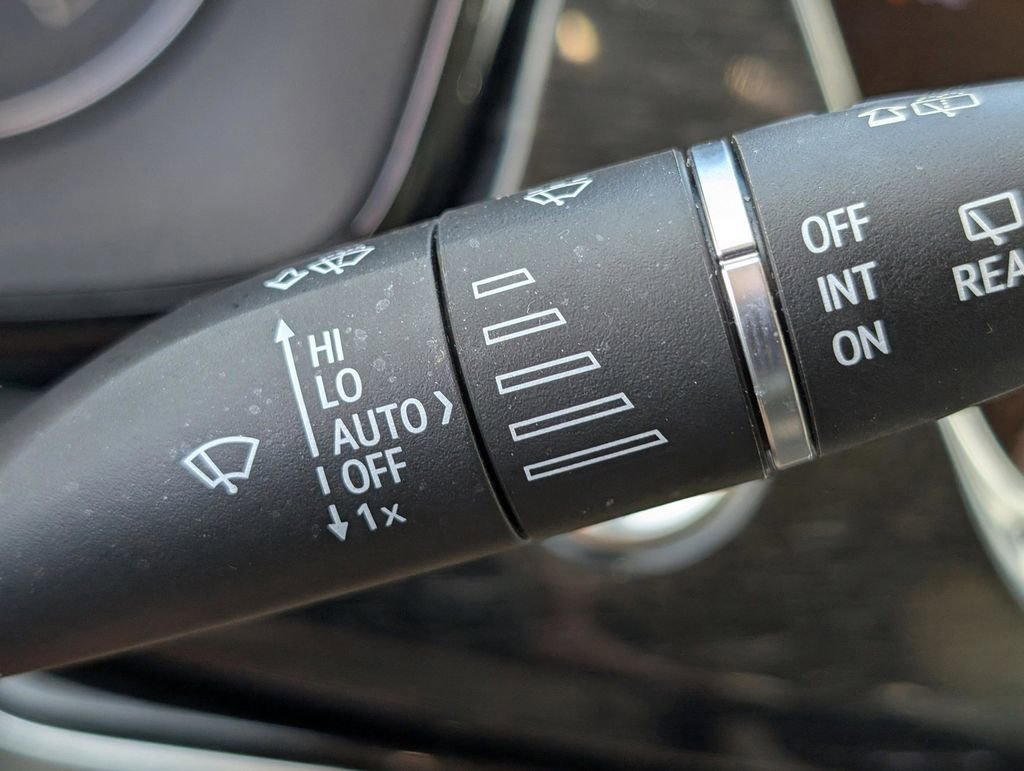 Used 2021 Cadillac XT6 Premium Luxury image 27