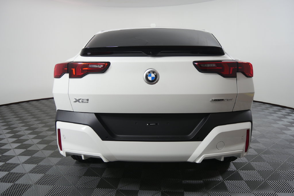 New 2026 BMW X2 xDrive28i w/ Technology Package AWD/4WD image 5