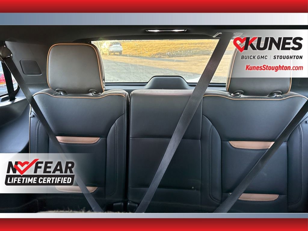 Used 2022 GMC Yukon AT4 image 42