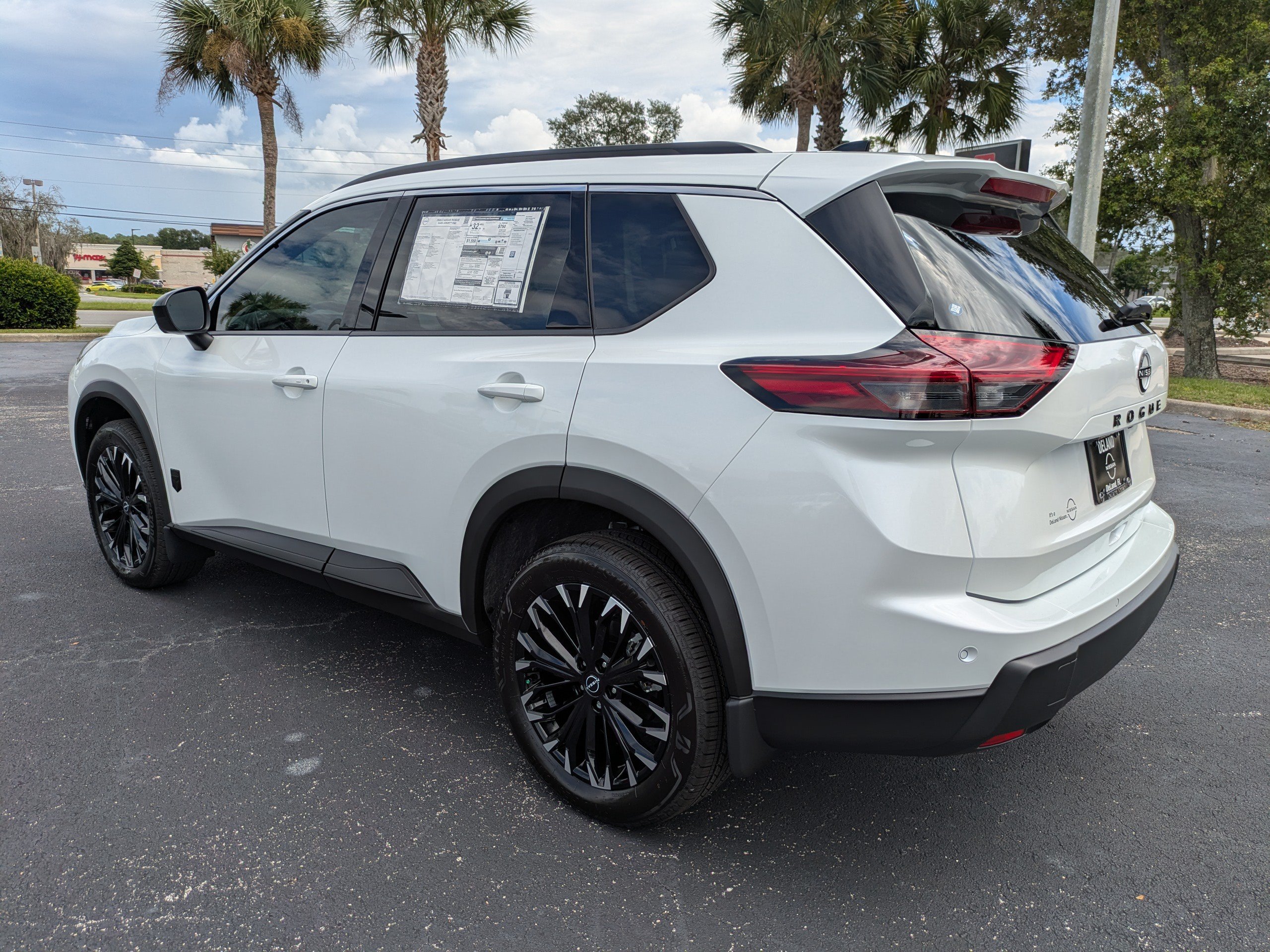 New 2026 Nissan Rogue Dark Armor FWD image 6