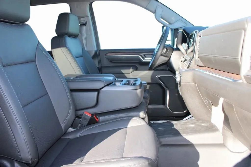 New 2026 GMC Sierra 3500 SLT image 20