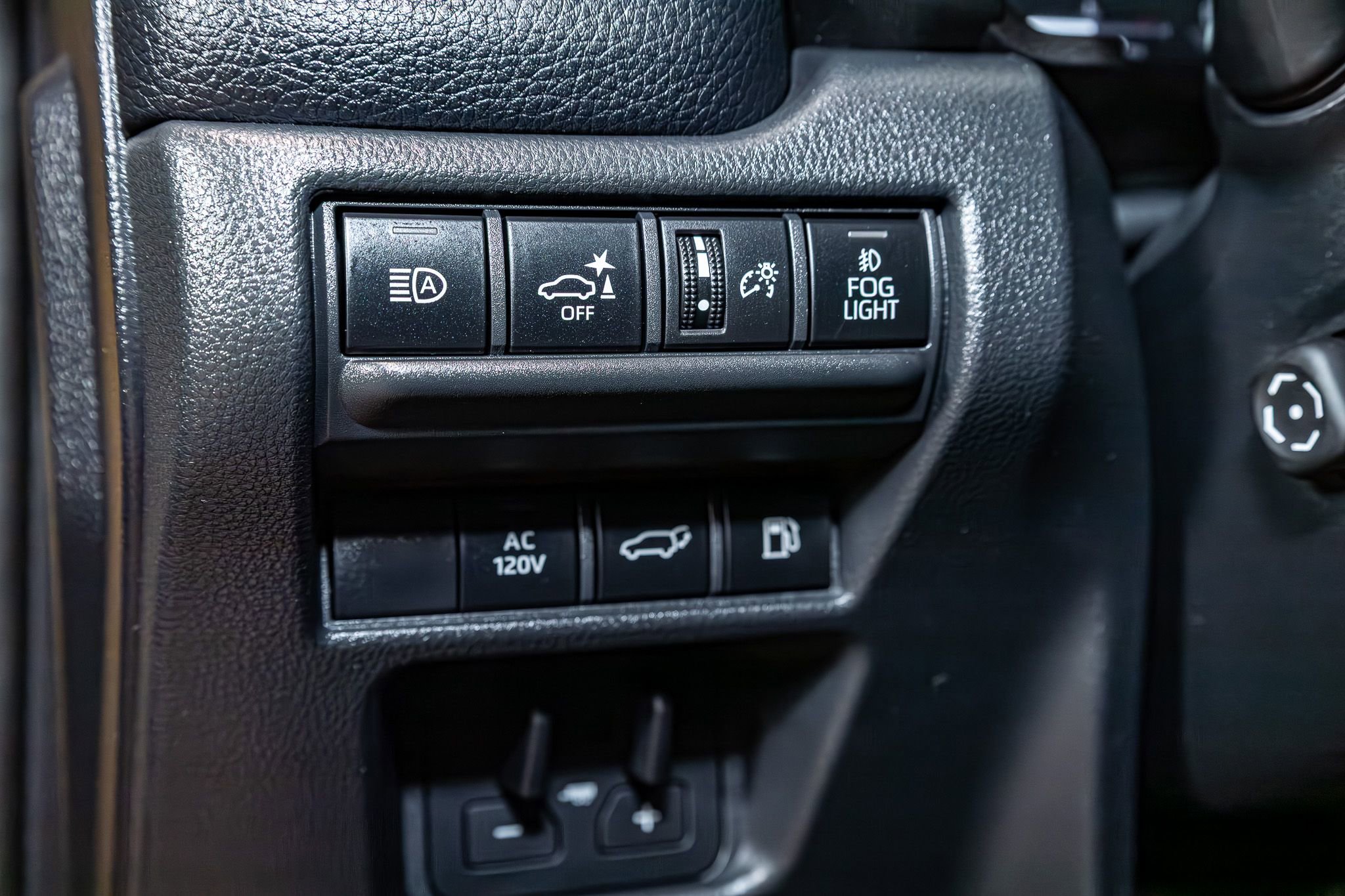 Used 2026 Toyota Land Cruiser w/ Premium Package image 17