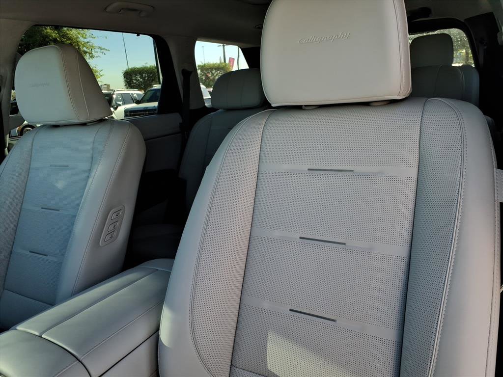 Used 2026 Hyundai Palisade Calligraphy image 14