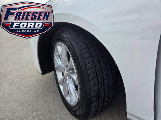 Used 2025 Chevrolet Malibu LT FWD image 9