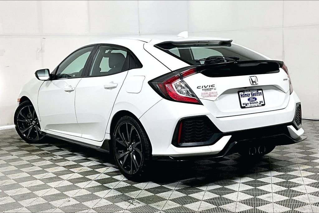 Used 2017 Honda Civic Sport image 11