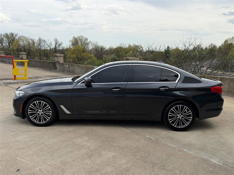 Used 2018 BMW 530i image 3
