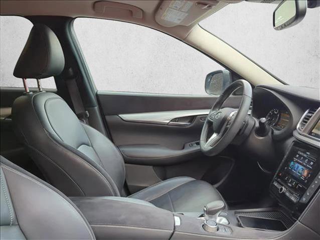 Used 2022 INFINITI QX50 Sensory image 24