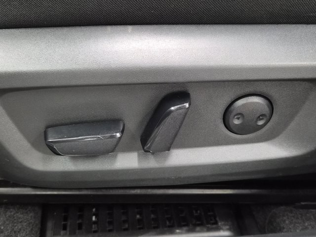 Used 2022 Nissan Rogue SV image 21