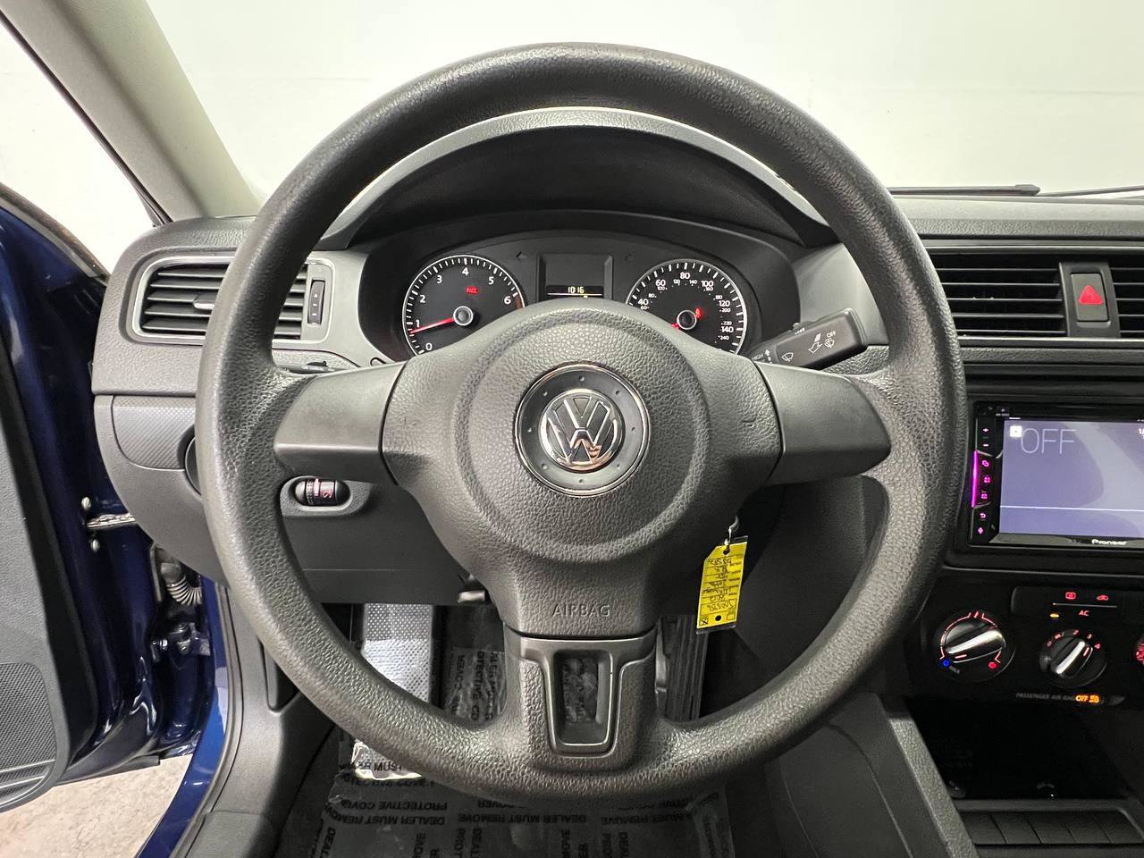 Used 2012 Volkswagen Jetta SE FWD image 15