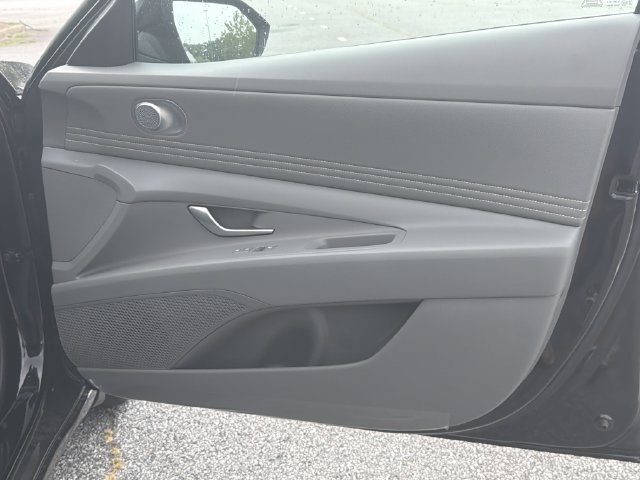 New 2026 Hyundai Elantra SEL Sport Premium FWD image 16