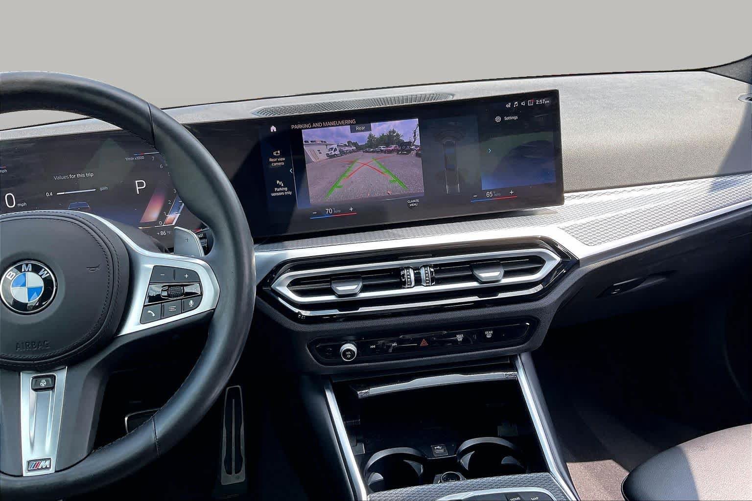 Used 2023 BMW 330i xDrive Sedan w/ M Sport Package AWD/4WD image 6
