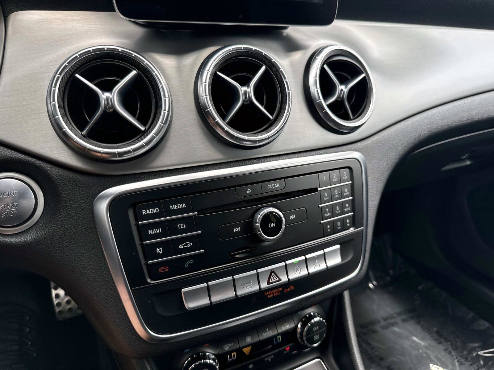 Used 2017 Mercedes-Benz CLA 250 image 26